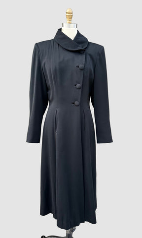 A WILSHIRE CLASSIC Vintage 40s Gabardine Coat • Small to Med.