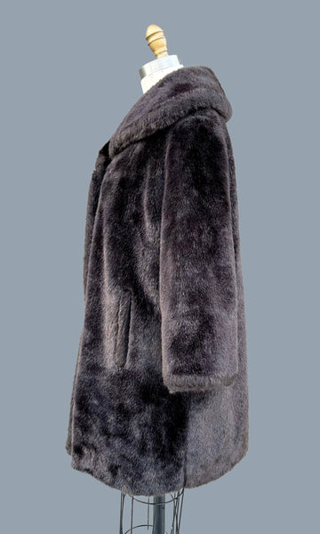 VINTAGE RICH CHOCOLATE 60s/70s Faux Fur Coat • Small