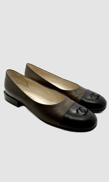 ICONIC CHANEL LOAFERS • Women's size US 6.5