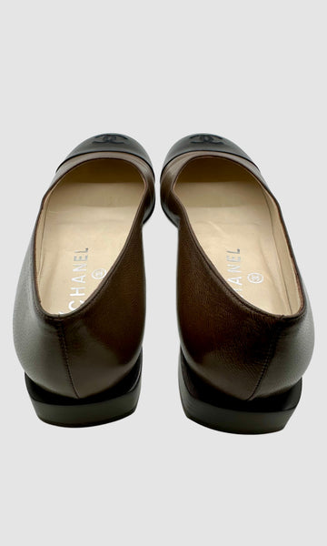 ICONIC CHANEL LOAFERS • Women's size US 6.5