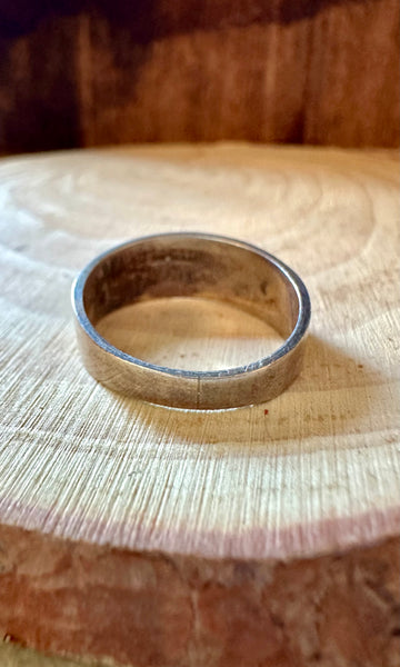 COME TOGETHER Micro Inlay Ring • Size 6, 7, 8