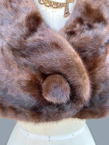 VINTAGE MINK FUR 50s/60s Capelet • Small to Medium