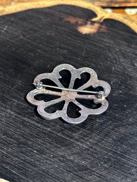 SANDCAST FLOWER Vintage 70s Silver Wheel Floral Brooch / Pin, Native American Navajo