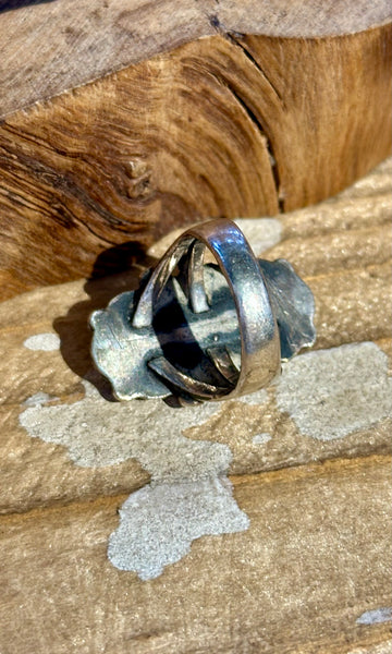 MID-CENTURY TURQUOISE and Sterling Silver Navajo Ring • Size 5 1/4