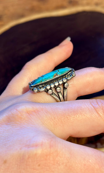 MID-CENTURY TURQUOISE and Sterling Silver Navajo Ring • Size 5 1/4
