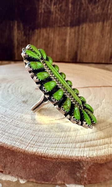 GREEN MEADOW Navajo Silver & Green Howlite Ring • Size 5 1/4 & 7 1/4