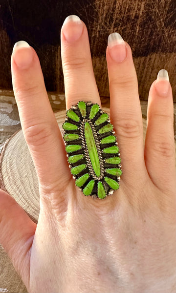 GREEN MEADOW Navajo Silver & Green Howlite Ring • Size 5 1/4 & 7 1/4