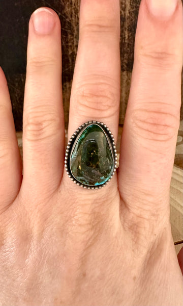 TURQUOISE SHELL Sterling Silver and Green Turquoise Ring • Size 6