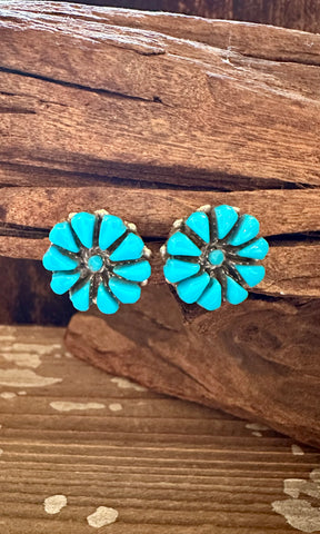 BLUE FLOWER CLUSTERS Sterling Silver & Turquoise Stud Earrings