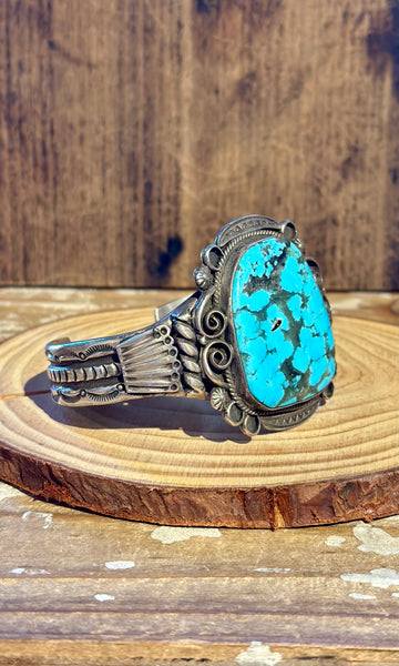 VINTAGE NAVAJO KINGMAN Turquoise & Silver Cuff  26C01 • 94g