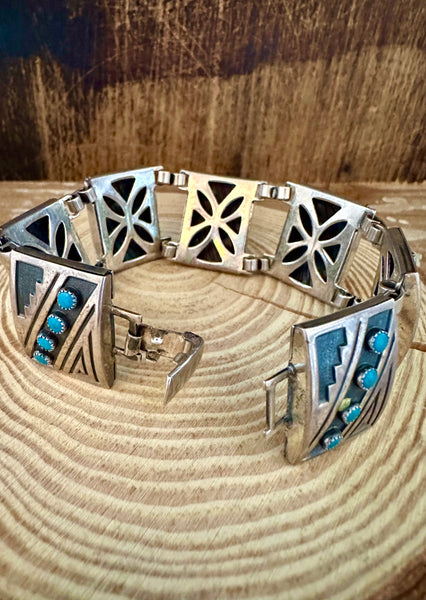 TURQUOISE LABYRINTH 1940s Sterling Silver Bracelet