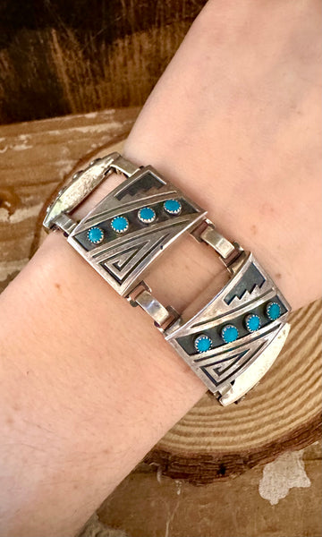 TURQUOISE LABYRINTH 1940s Sterling Silver Bracelet