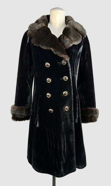 MARSHALL FIELD & COMPANY Vintage 70s Gatsby Faux Fur Coat • X-Small/Sm.