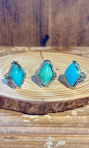 RUNNING BEAR NAVAJO Diamond Shaped Turquoise & Silver Ring 26R11 • Multiple Sizes