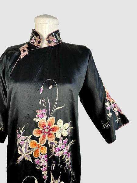 SUBTLE GARDEN Antique 30s Embroidered Robe Coat