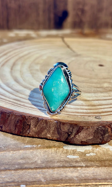 RUNNING BEAR NAVAJO Diamond Shaped Turquoise & Silver Ring 26R11 • Multiple Sizes