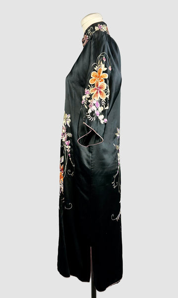 SUBTLE GARDEN Antique 30s Embroidered Robe Coat