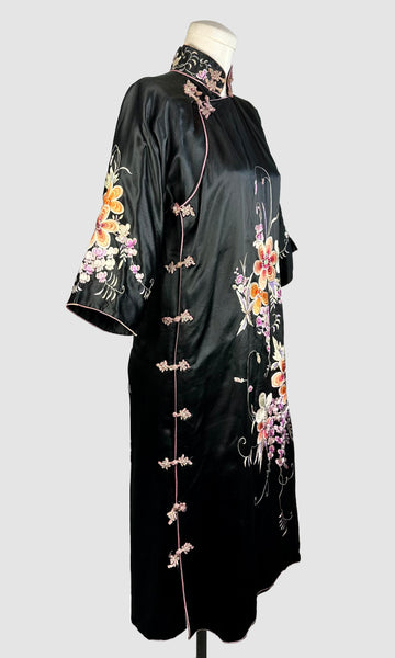 SUBTLE GARDEN Antique 30s Embroidered Robe Coat