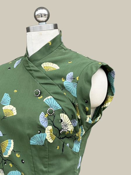 FAN FAVORITE 50s Green Cheongsam Style Dress • Small