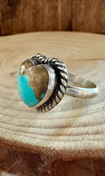 ADJUSTABLE TURQUOISE HEART Ring