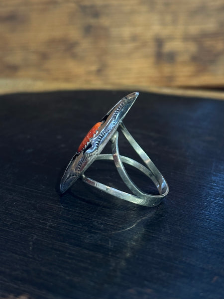 SHADOWBOX Navajo Sterling Silver & Spiny Oyster Ring • Multiple Sizes