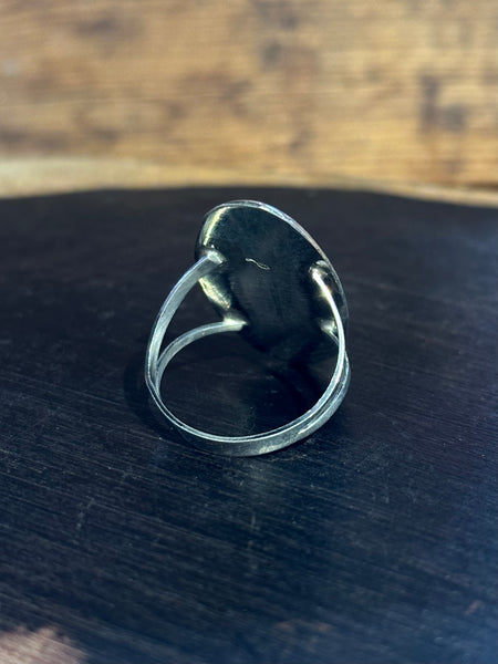 SHADOWBOX Navajo Sterling Silver & Spiny Oyster Ring • Multiple Sizes