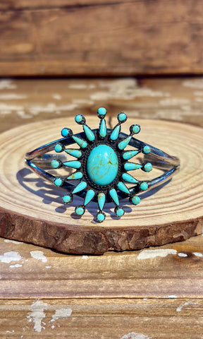 STARBURST NEEDLEPOINT Vintage Cluster Turquoise & Silver Cuff 26C16