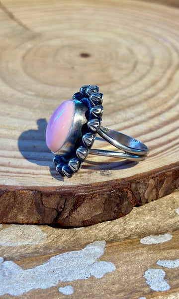 S. SKEETS PINK CONCH Shell & Silver Flower Ring 26R61 • Size 9 1/4