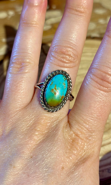 VINTAGE 70's NAVAJO Turquoise & Sterling Silver Ring 26R65 • Size 7