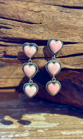 PINK CONCH SHELL Sterling Silver Heart Stud Earrings 26E12