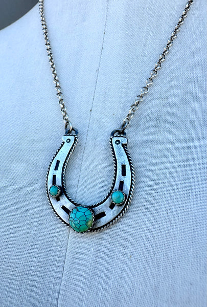 NAVAJO Silver & Triple Turquoise Horseshoe Necklace