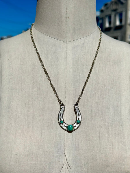NAVAJO Silver & Triple Turquoise Horseshoe Necklace