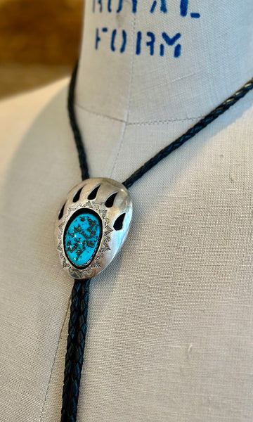 BLUE BEAR CLAW Vintage 70s Silver & Turquoise Bolo Tie 26B09