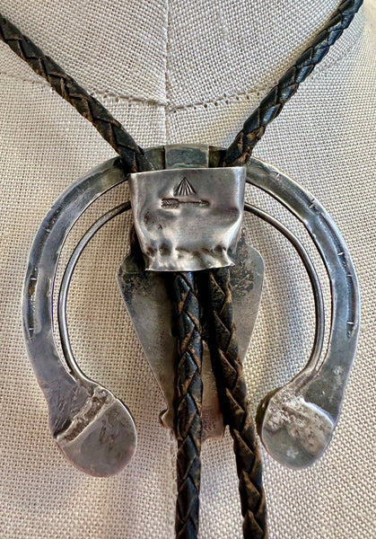 ART LEWIS NAJA Vintage 1950s Silver and Turquoise Onyx Bolo Tie 26B06