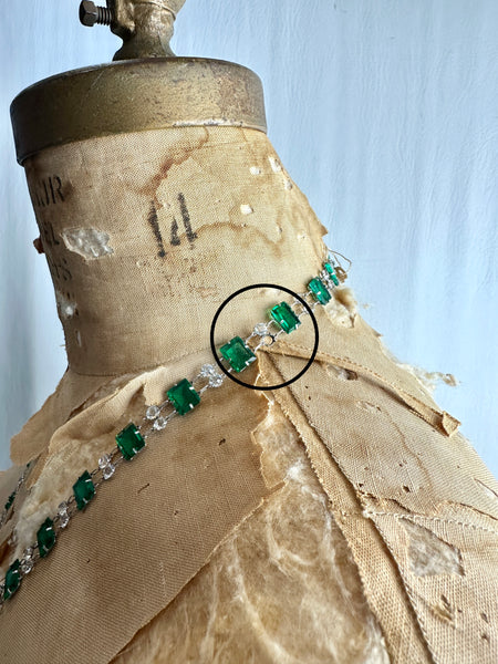 ART DECO ERA 30s Emerald Crystal Pendant Necklace