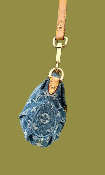LOUIS VUITTON 2005 Pleaty Denim Mini Shoulder Bag LS01