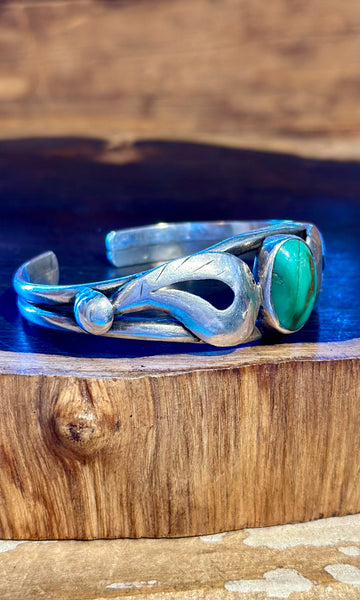 VINTAGE 60s/70s Silver and Turquoise Cuff
