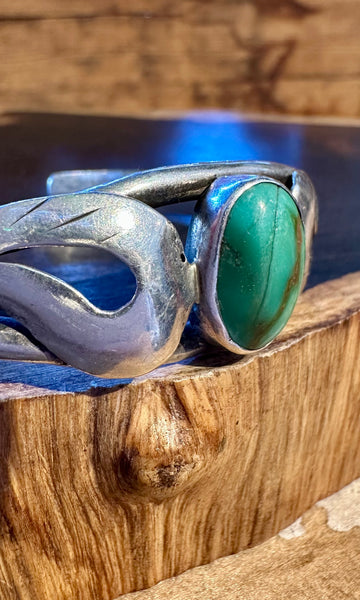 VINTAGE 60s/70s Silver and Turquoise Cuff