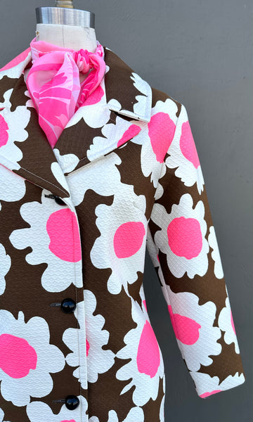 DEADSTOCK Vintage 60s Quilted Flower Coat • Medium
