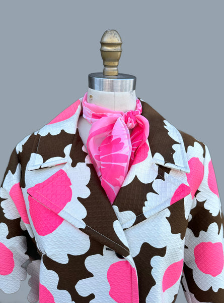 DEADSTOCK Vintage 60s Quilted Flower Coat • Medium