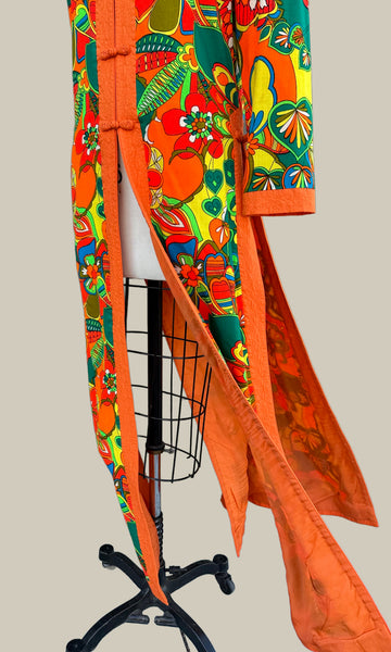 CHARLES & CO VINTAGE 60s Psychedelic Kimono • Medium