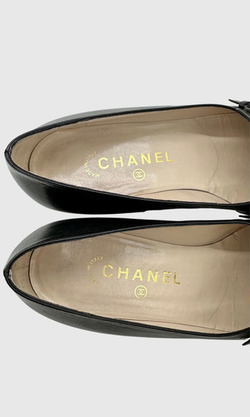 Y2K CHANEL LOAFERS • Women's size US 7.5