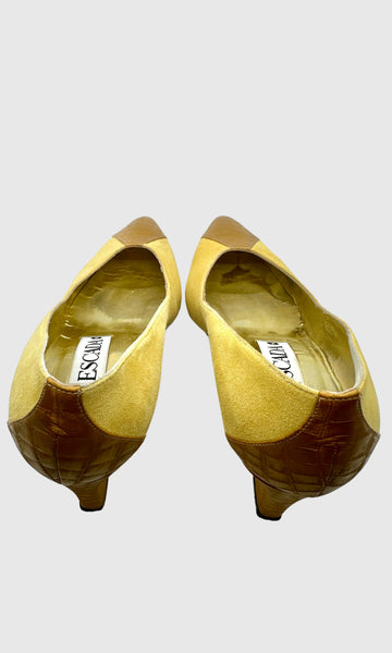 GOLD ESCADA HEELS • Women's size US 6.5