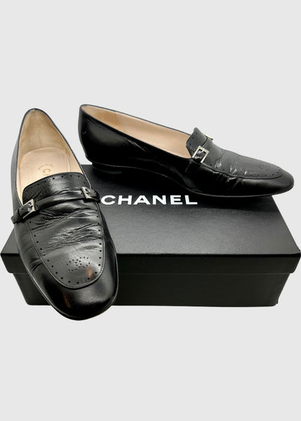 Y2K CHANEL LOAFERS • Women's size US 7.5