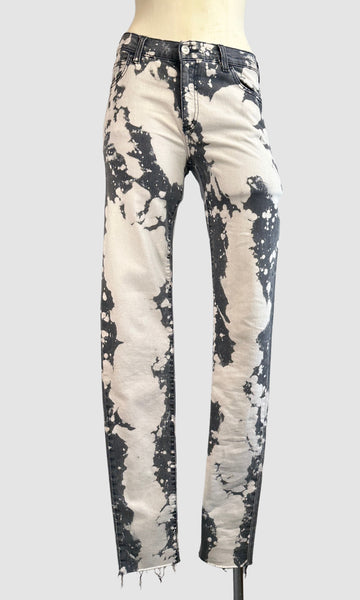 GUCCI Bleach Splattered Skinny Jeans with Rose Patch • Small