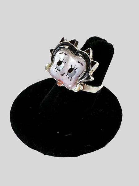 BOOP OOP A DOOP Betty Boop Spiny Oyster Jet & Mother of Pearl Inlay Zuni Ring, Size 7