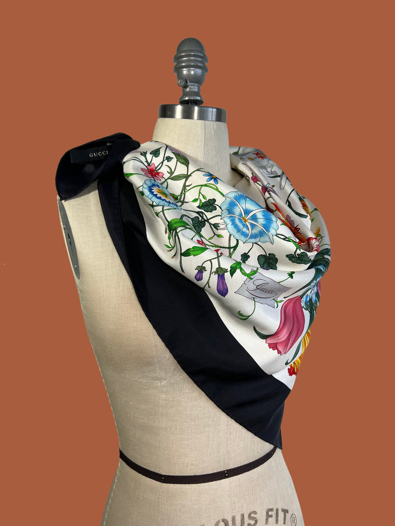 Wonderful silk fabric in floral design,Milan f/w fabric ⋆ Gucci Silk