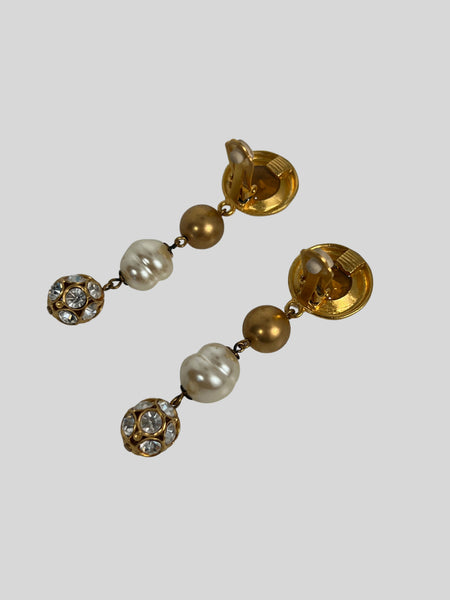 BAROQUE STATEMENT 80s Long Dangly Faux Pearl Earrings